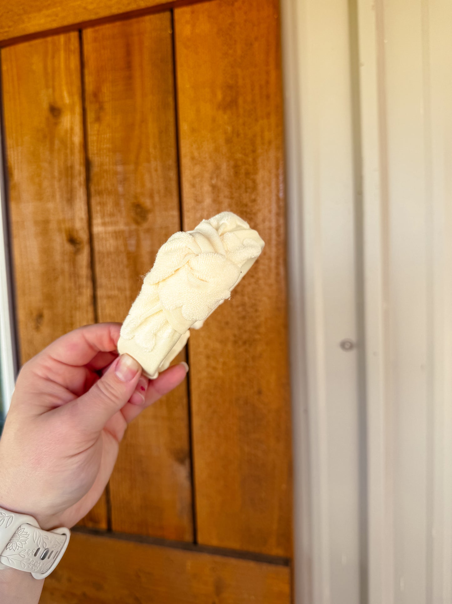 Light Yellow Towel Daisy Topknot